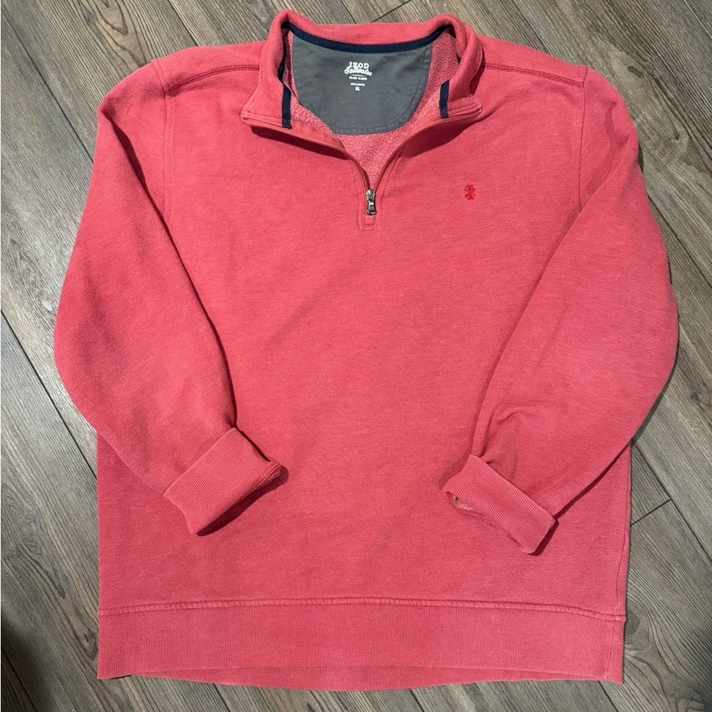 IZOD Saltwater Men’s Quarter Zip Pullover Sweatshirt Red XL Relaxed Fit - Picture 1 of 3